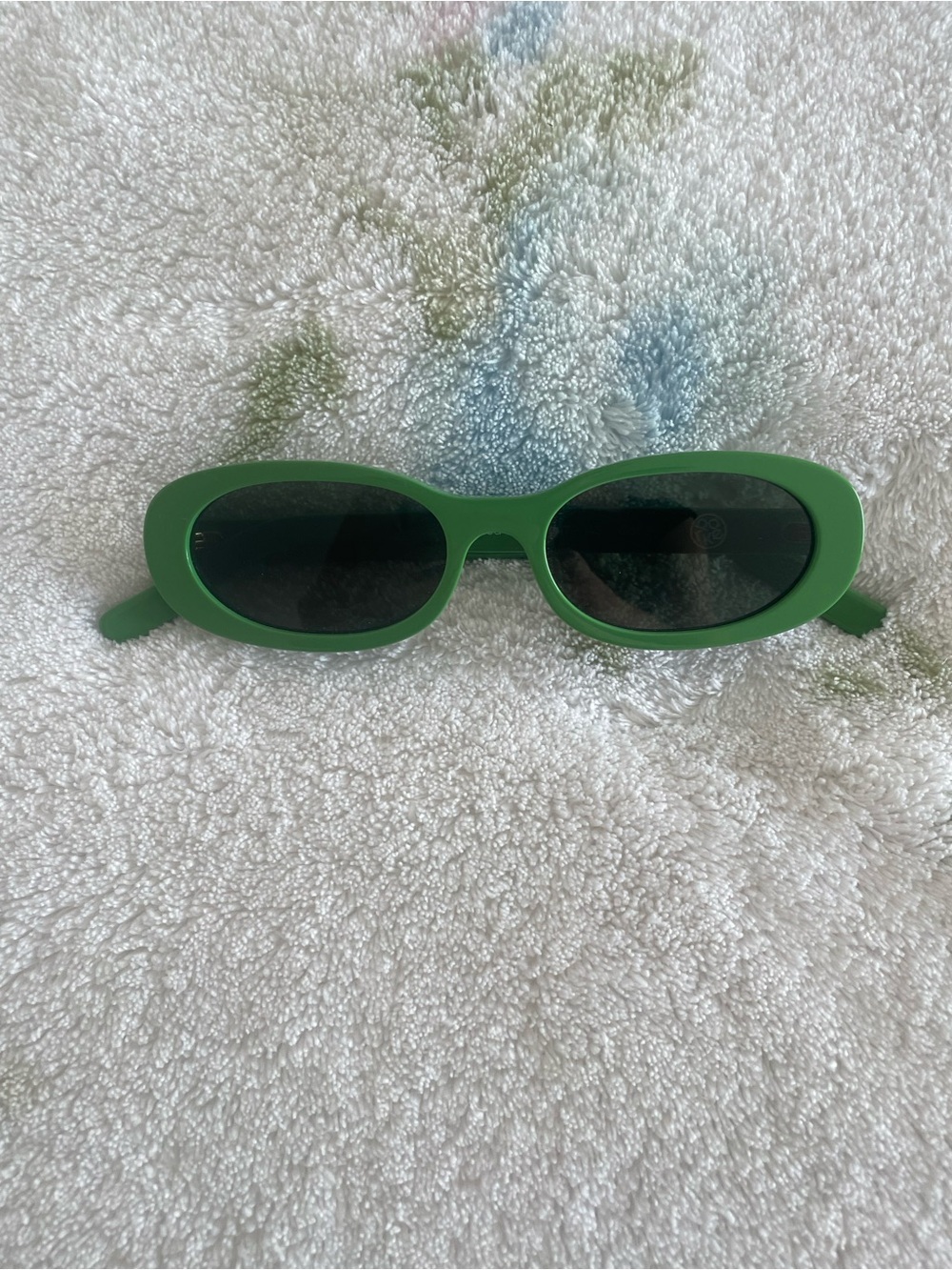 PARKE X JB COLLAB Green Oval Women's Sunglasses
